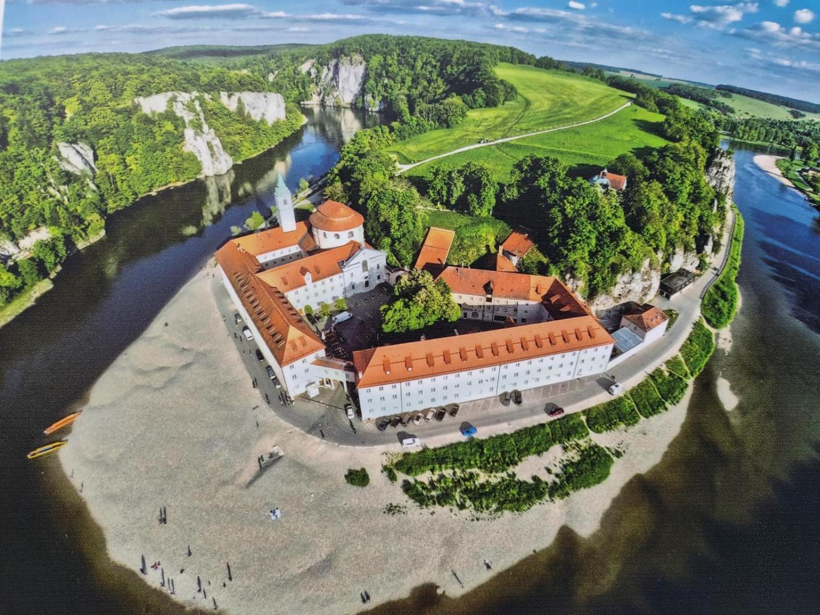 Ferienwohnung und Zimmer zum Donaublick Kelheim Exterior foto